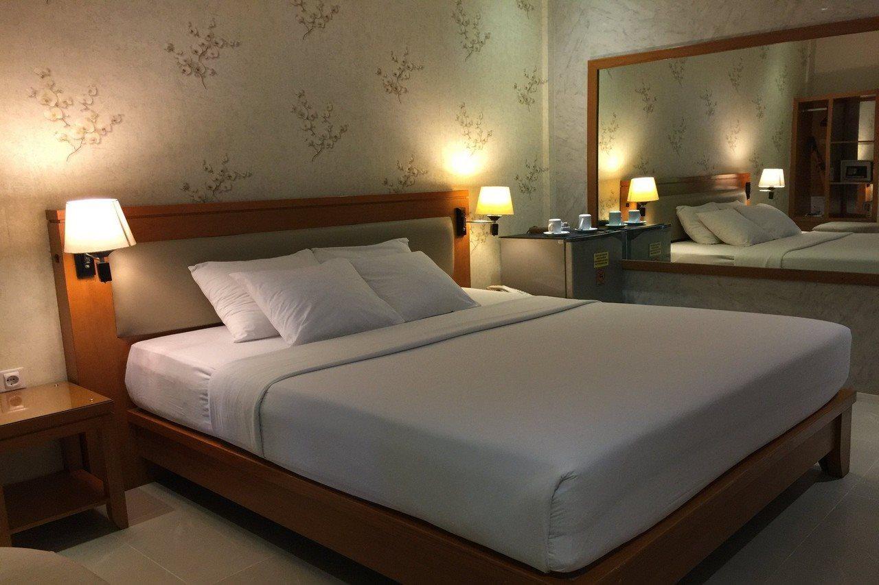 Febri'S Hotel & Spa Кута Екстер'єр фото